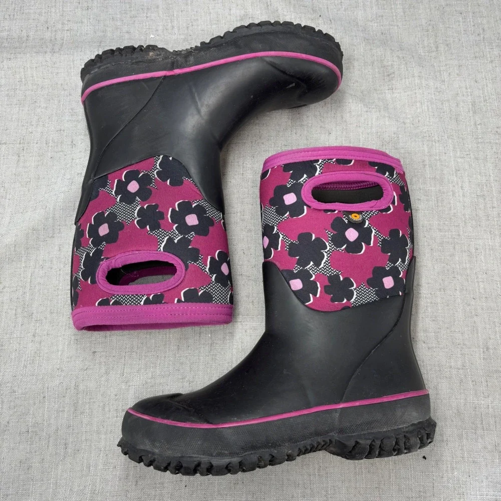 Bogs Grasp Rain Boots Black Pink Floral Waterproof Winter Boots Kids Youth Sz 2